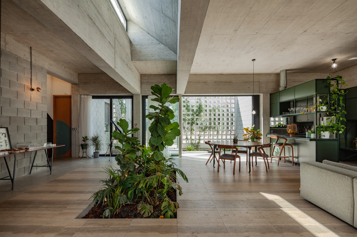 Benefits of Monitoring Indoor Air Quality